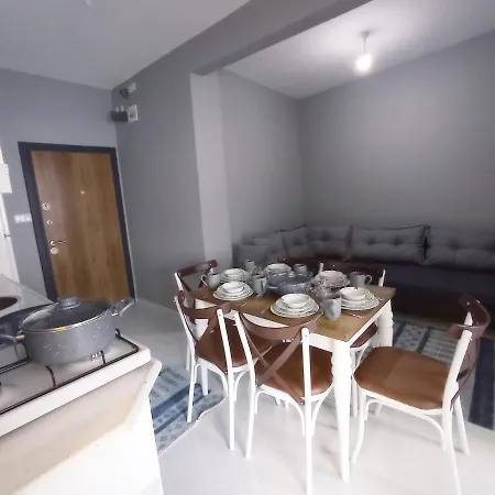 Cute In Historical Area 3b